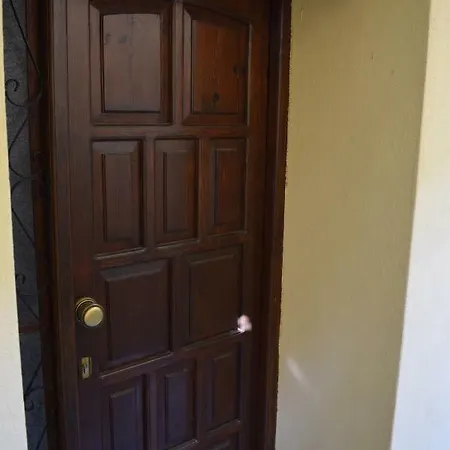 The House With The Hydrangeas Lägenhet