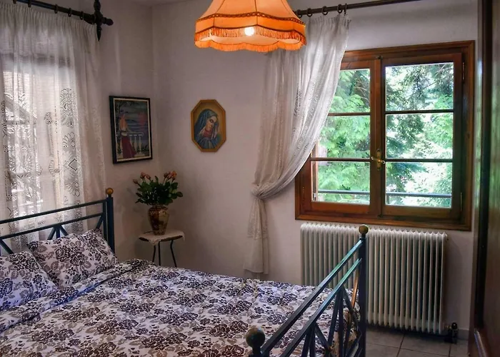 The House With The Hydrangeas Eláti